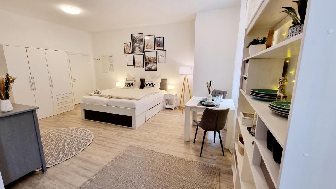 Stadtgarten-studios - Im Zentrum Mit Parkplatz Apartment *